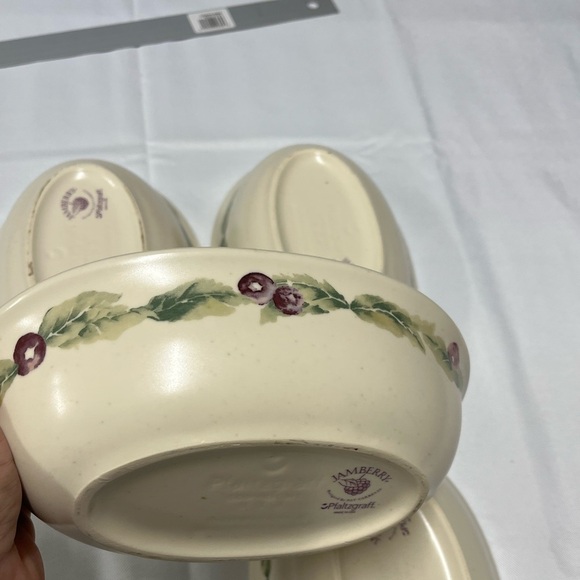 Set of 2 Pfaltzgraff Jamberry Oval Serving Bowls 8”x5”x 2” Stoneware USA made - Picture 4 of 13
